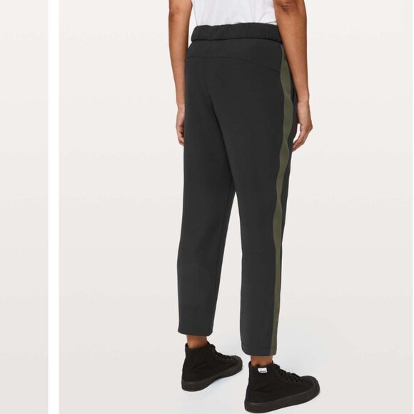 Lululemon On The Fly Pant *Track Stripe - Size 4 - Picture 4 of 10
